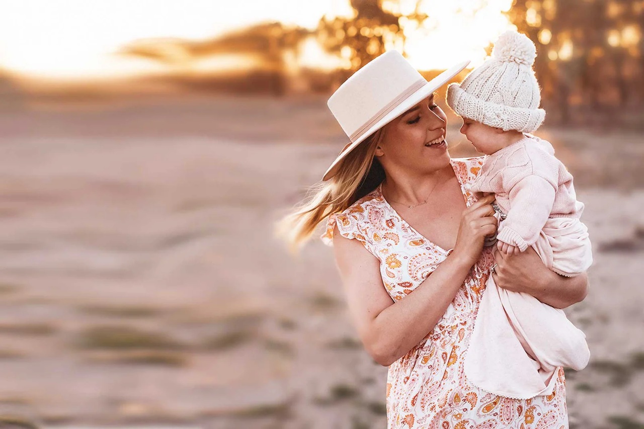 How to Choose Plus Size Nursing Clothes for Effortless Breastfeeding and Everyday Style