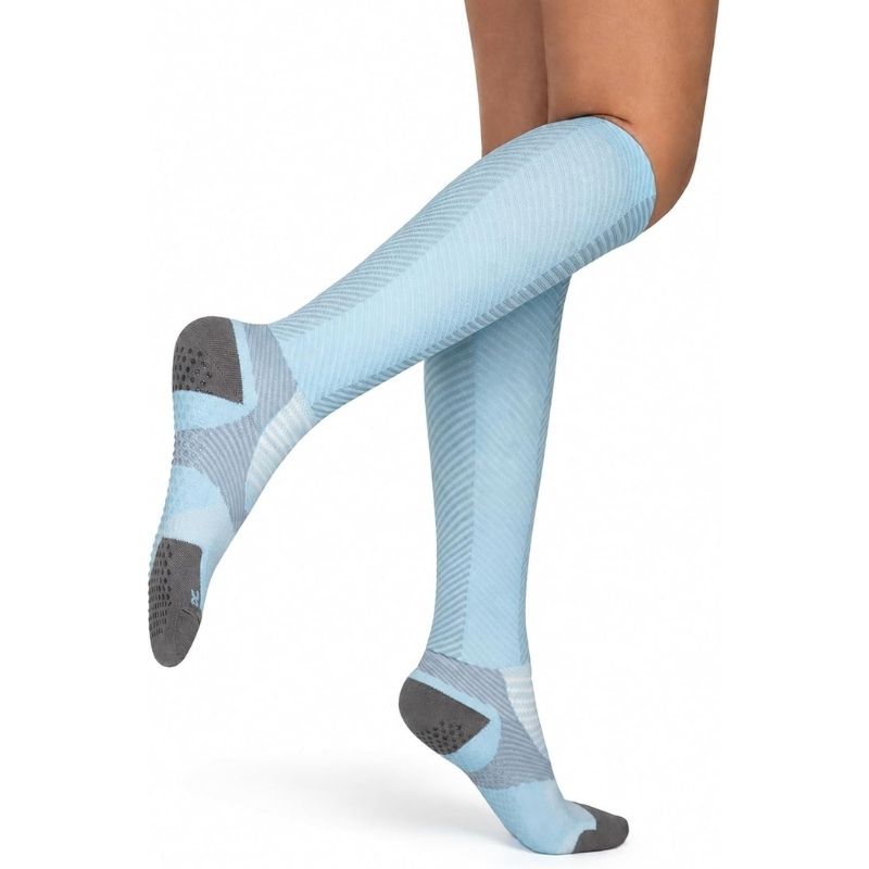 Isunie Anti-Slip Compression Socks 20-30 mmHg Isunie Anti-Slip Compression Socks 20-30 mmHg Knee High Pair - Image 1